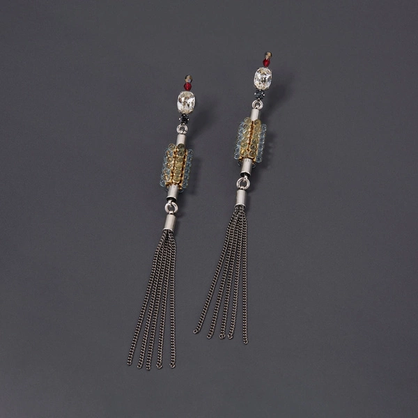 Długie kolczyki wiszące z kryształkami i łańcuszkami. AZUR MÉDITERRANÉE