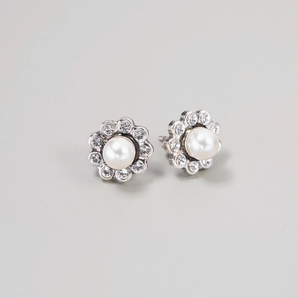 Posrebrzane kolczyki kwiatki z kryształkami i perłą. MONTMARTRE