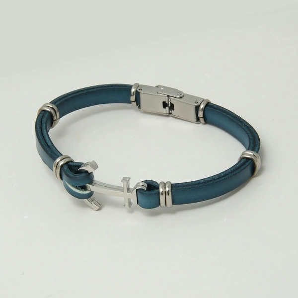 Męska bransoletka ze skóry ze stalowymi elementami. MĘSKA ELEGANCJA