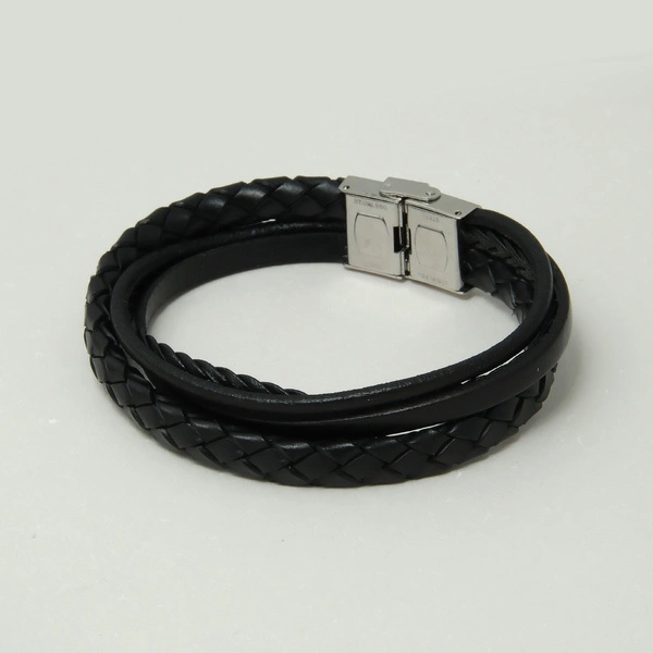 Męska bransoletka ze skóry ze stalowym zapięciem. ZBROJNY DUCH